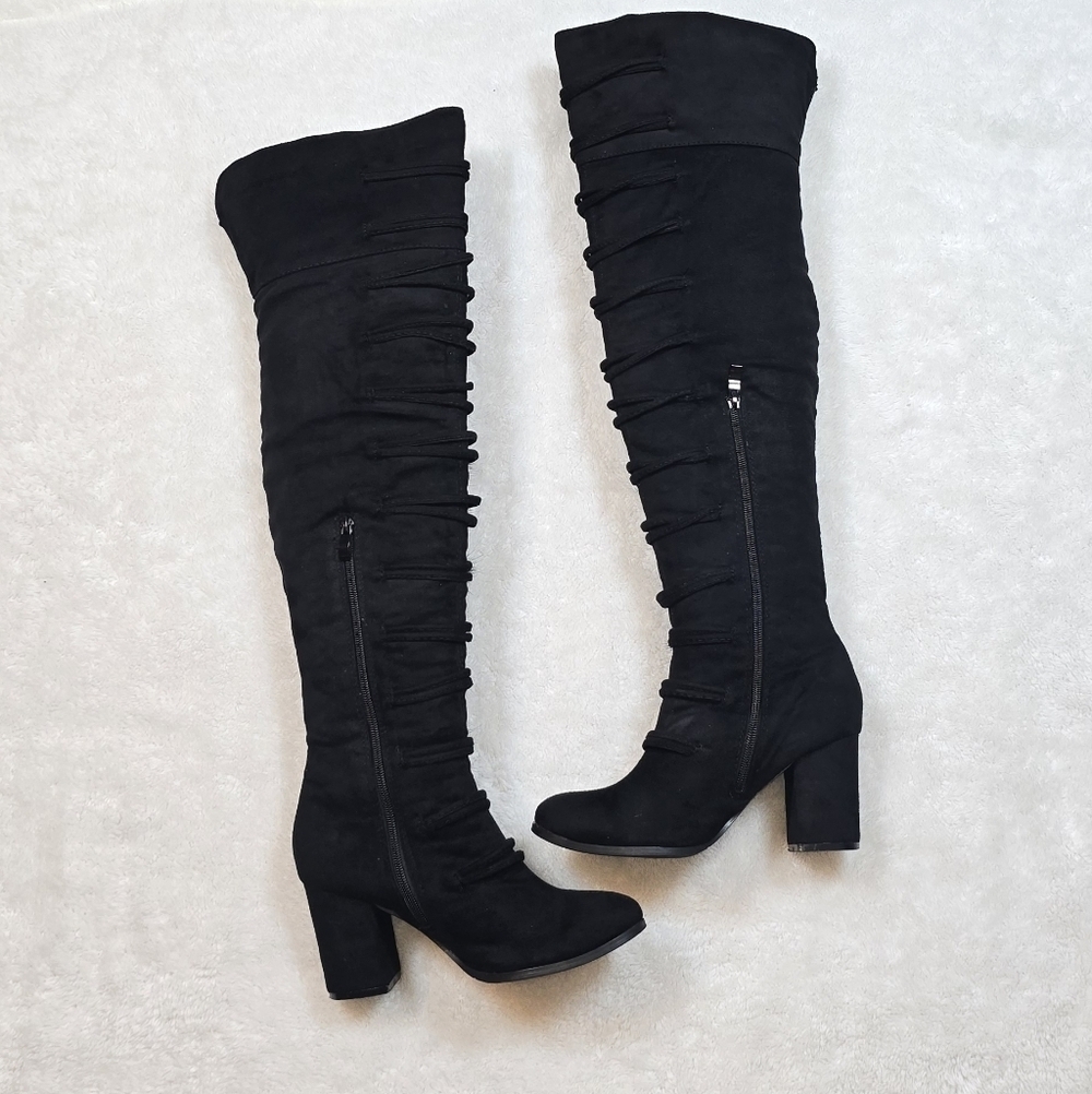 Italina Black Plush Suede Pom-Pom Over-Knee Boots Coquette Whimsigoth Sz.8 - Picture 3 of 16